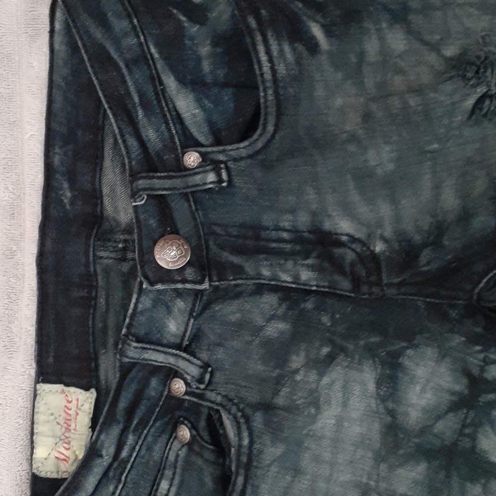 Jeans - Picture 3 of 5